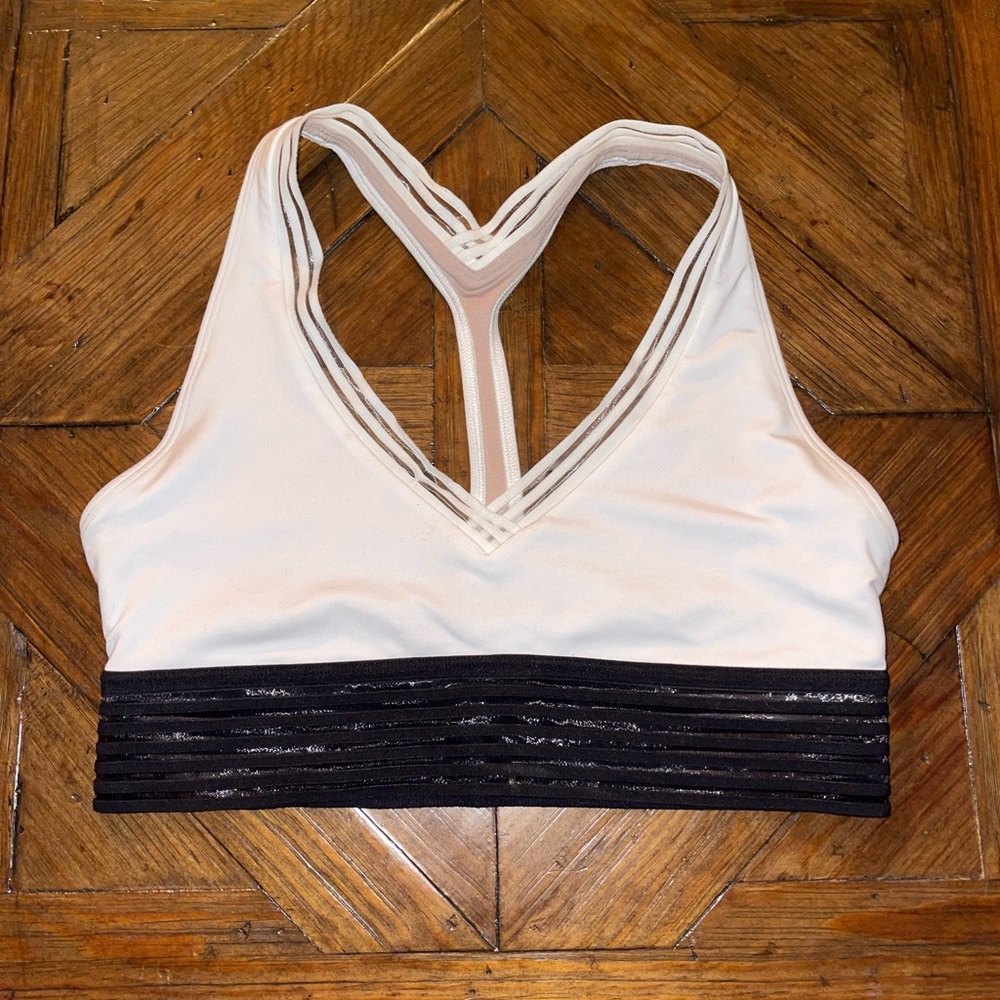 Lululemon bra